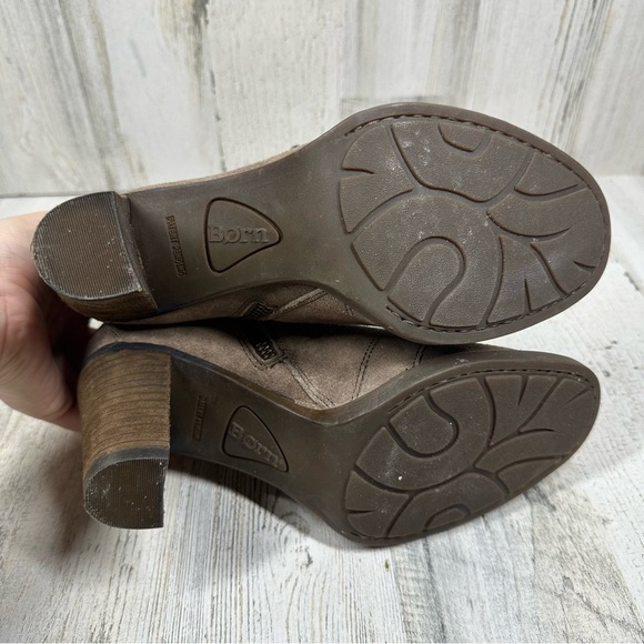 Born Taupe Tan Suede Lace-Up Ankle Boots with Block Heel #569 - Picture 7 of 12